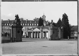 Karlsruhe Schloss Außenansicht