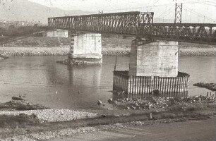Eisenbahnbrücke Neuenburg/Rhein, jetzt Straßenbrücke