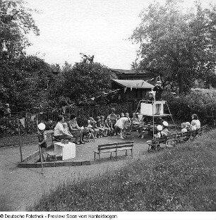 Kindergärten, Heime (Spielplätze im Freien)