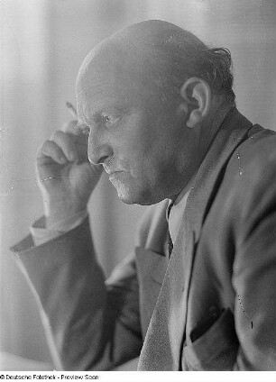 Porträt Günter Hausswald, Dramaturg an der Staatsoper Dresden
