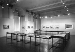 Dresden. Ausstellung "Natur und Heldenleben - Deutsche und Schweizer Zeichnungen der Goethezeit aus dem Bestand der Graphischen Sammlung Albertina in Wien" im Albertinum 28.03.-01.06.1998. Mosaiksaal (Empore)