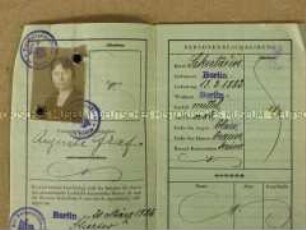Reisepass von Auguste Graf - Familiennachlass