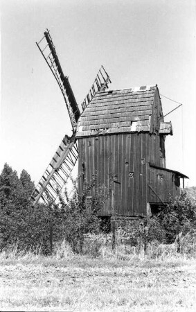 Irxleben. Mühle Hillmer, Bockmühle, (1983 eingestürzt)