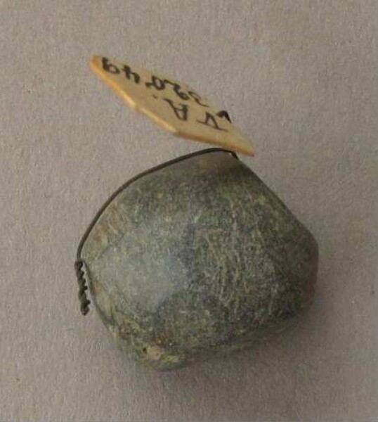 Stone bead