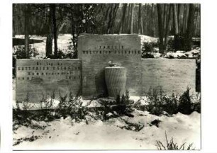Waldfriedhof, Grabmal der Fam. Zschocke