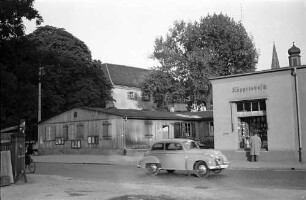 Freiburg i. Br.: Freiburger Baracken, am Rotteckplatz mit Steinbauläden