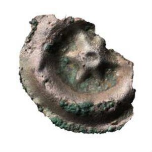 Fundmünze, Scherf (Hohlscherf)?, Hohlpfennig?, ca. 1300 - 1320?
