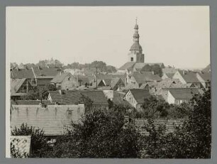 Belzig. Brandenburg. Panorama der Stadt. In der Bildmitte der Turm der romanischen Stadtkirche St. Marien