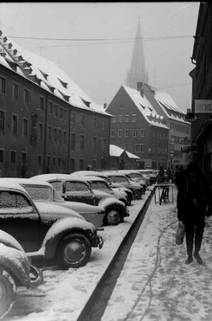 Freiburg: Parkplatz Bertoldstraße und Münsterturm