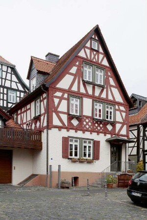 Wohnhaus; Kronberg, Tanzhausstraße 1