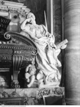 Grabmal von Papst Urban VIII., Rechte Figur: Justitia