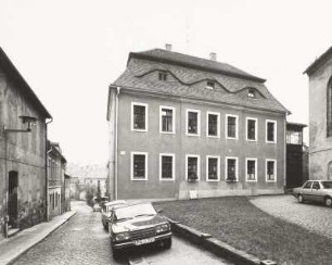 Freiberg, An der Nikolaikirche 1. Evangelisch-Lutherische Kirchgemeinde. Straßenansicht (Traufseite)
