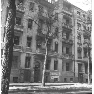 Negativ: Beschädigtes Haus, Schöneberg