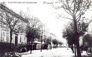 Leopoldstraße 1-7. Detmold. Blickrichtung Hornsche Straße; das Haus Nr. 7 wurde abgetragen und an Stelle des Hauses. Hornsche Straße 33 neu aufgerichtet