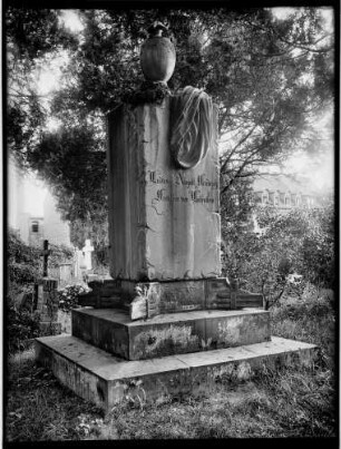 Durlach Alter Friedhof Grabstein des Ludwig August Friedrich Freiherr von Liebenstein (1781-1824)