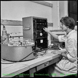 Bedienung eines unbekannten Messgeräts im Institut für Strahlenbiologie (IStB)