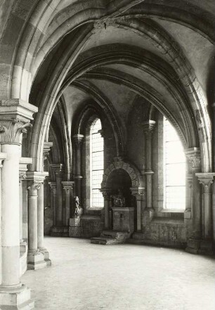 Magdeburg. Dom zu Magdeburg St. Mauritius und Katharina (1363 geweiht). Bischofsgang nach Nordosten