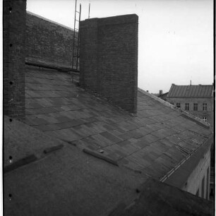 Negativ: Ruine, Bülowstraße 13, 1951