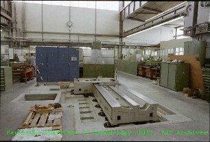 Stellplatz für das neue Bohrwerk in der Werkstatt der Hauptabteilung Betriebstechnik/Fertigung (HBT/FT)