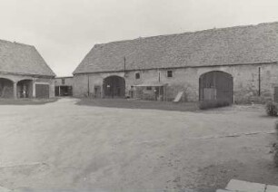 Königshain (Kreis Görlitz), Dorfstraße 317. Bauernhof, Scheune