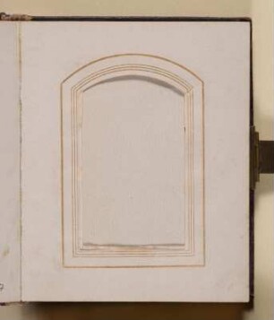 Fotoalbum Familie Bilkenroth : Albumseite (unbestückt)