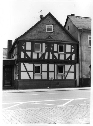 Solms, Lindenstraße 19