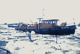 Eisbrecher im Einsatz (Elbe 1985)