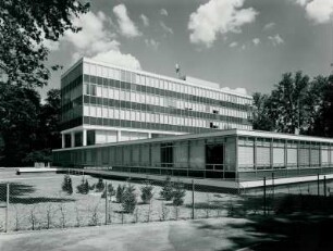 Generalkonsulat der USA, 1954