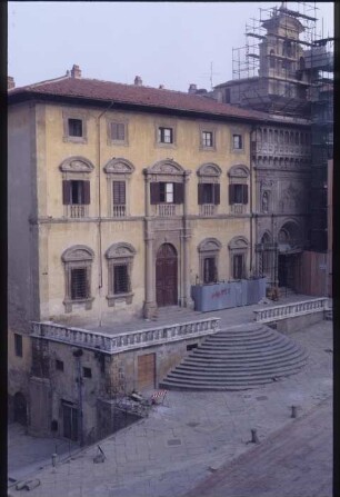 Arezzo, Palazzo della fraternità dei laici