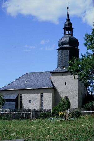 Dorfkirche von Südost