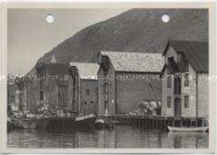 Hammerfest, Speicher am Hafen