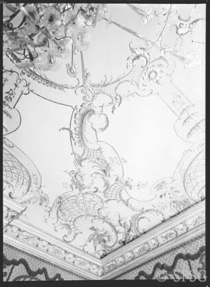 Potsdam, Stadtschloss, Arbeits- und Schlafzimmer Friedrich II., R. 6, Detail der Deckenornamente.