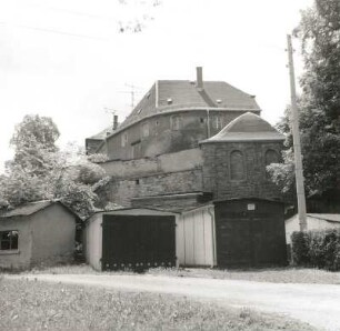 Lengenfeld-Plohn. Rittergut Plohn, auch Burg Plohn (nach 1633). Ringmauer mit Pavillon