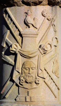 Frankreich. Alsace. Haut Rhin. Eguisheim. Kirchenornament