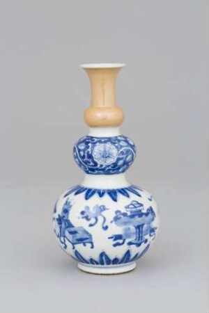 Dreifach gebauchte Kürbisvase (sanjie huluping 三节葫芦瓶)