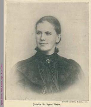 Porträt von Agnes Bluhm