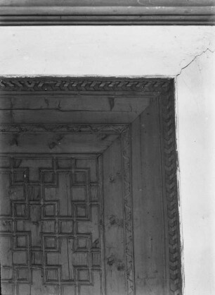 Ornamente : Hoftür eines Renaissancehauses in der Altstadt von Plovdiv, Bulgarien