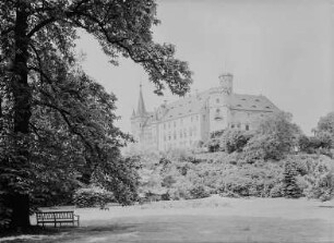 Püchau, Schloss : Püchau. Schloß. C. Lipsius, W. Lossow, M. H. Kühne. Ansicht von Osten