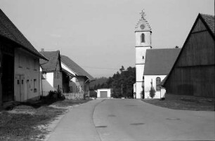 Herrenzimmern: Ortsbild mit Kirche