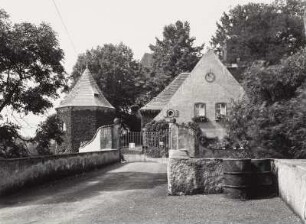Mutzschen, Schloss, Tor zum Schlosshof
