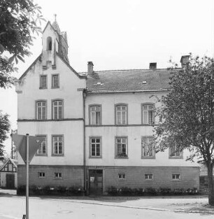 Schule (Massivbau); Büdingen, Wehrtbornstraße 31