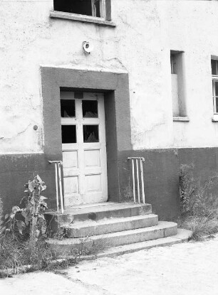 Dresden-Übigau, Klingerstraße. Pionierkaserne Übigau (1913). Kasernengebäude (an der Scharfenberger Straße). Hauseingang