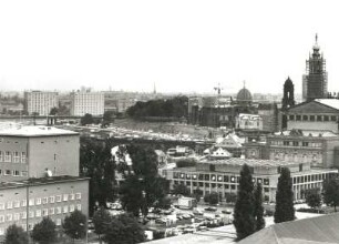 Dresden-Altstadt. Blick vom Haus der Presse nach Ostsüdosten gegen die Brühlsche Terrasse