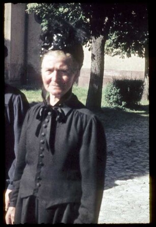 Alte Frau mit Haube (aus Appenweier)