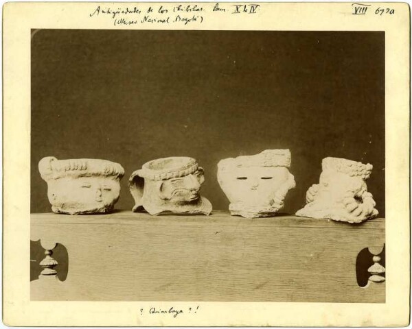 Vases en terre cuite (fragments), Antigüedades de los Chibchas Lam. X 4. IV (Museo Nacional Bogotá)