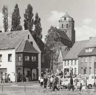 Wolgast, Blick zur Petrikirche von Nordosten