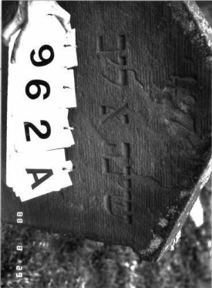 Grabstein 962 (Index: 100099131) Maße HxBxT: 89x59x11 cm: Grabstein 962A