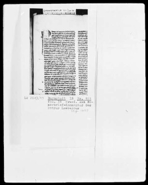 Liber Proverbiorum cum glossa ordinaria. Paulus apostolus, Epistola ad Romanos cum glossa Petri Lombardi. Paulus apostolus, Epistola ad Hebraeos cum glossa Petri Lombardi. — Initiale P, Folio 34recto