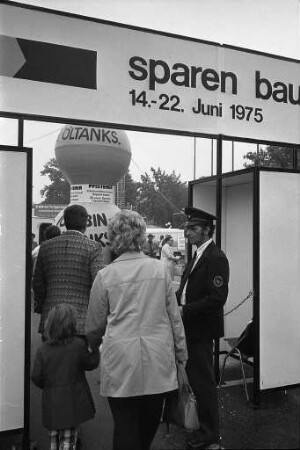 12. Ausstellung "sparen - bauen - wohnen" in der Nancyhalle und auf dem Festplatz