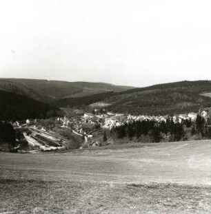 Breitenbrunn. Blick über den Ort nach Westen